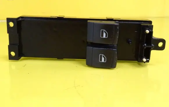 Volkswagen PASSAT B5 Electric window control switch 1J3959857B