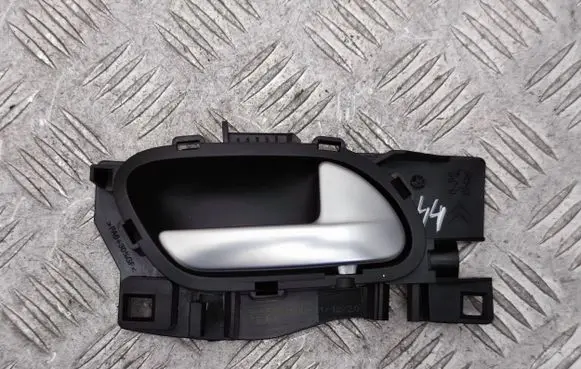 Peugeot Traveller Front door interior handle 965555