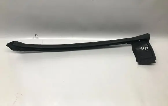 Chevrolet Camaro Front door rubber seal 246649263