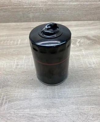 Volkswagen PASSAT B5.5 Oil filter cover 068115561F