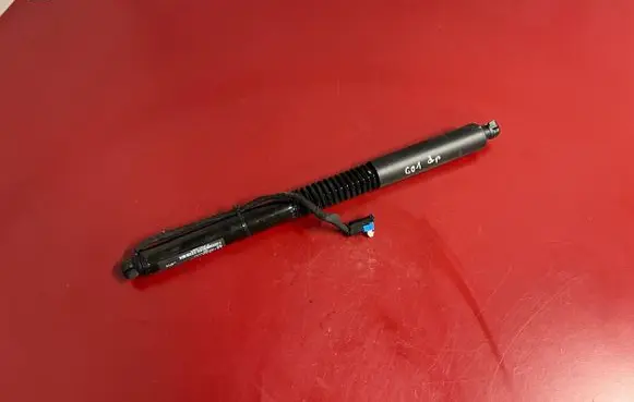 BMW X3 G01 Tailgate strut 7397322
