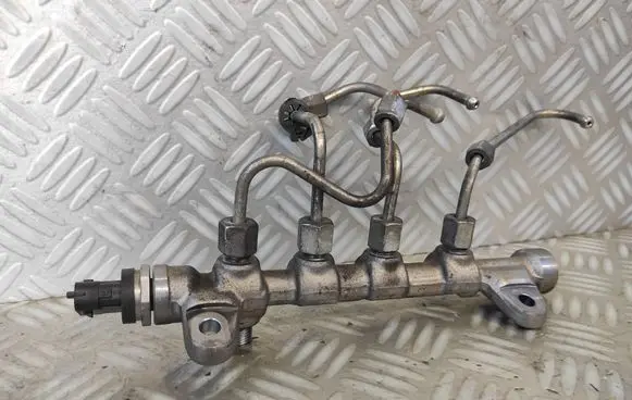 Fuel main line pipe