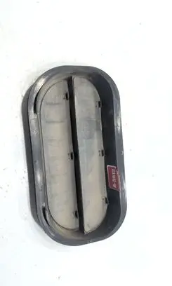 Volkswagen PASSAT B8 Quarter panel pressure vent 6R0819465A