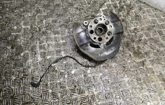 Mercedes-Benz B W245 Front wheel hub