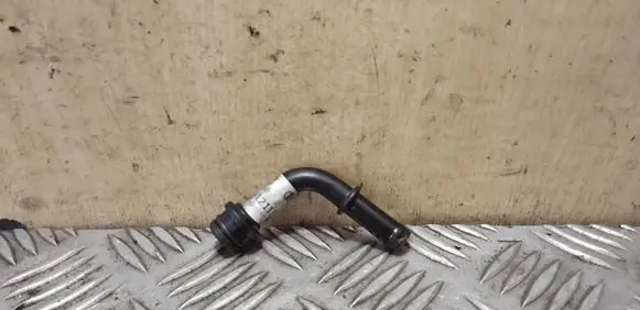 Coolant pipe/hose