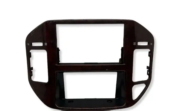 Mitsubishi Pajero Radio/GPS head unit trim MR456373