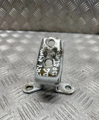 Honda CR-V Rear door lower hinge