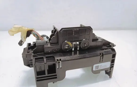 Multifunctional control switch/knob