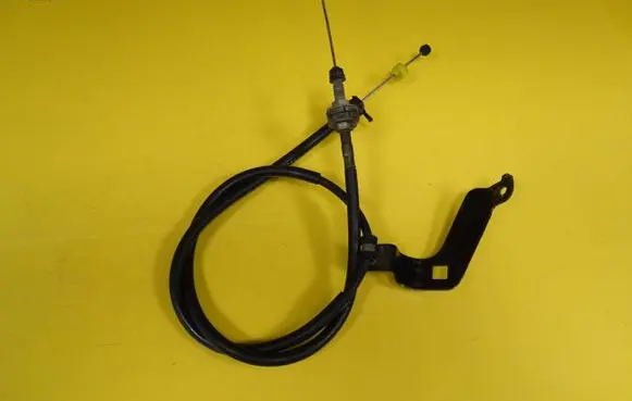 Mazda 323 F Throttle cable 