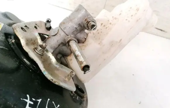 Toyota Hilux (AN120, AN130) Master brake cylinder