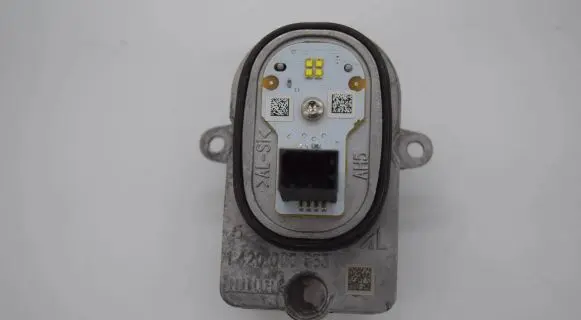 Volkswagen Tiguan LED ballast control module 1420000863