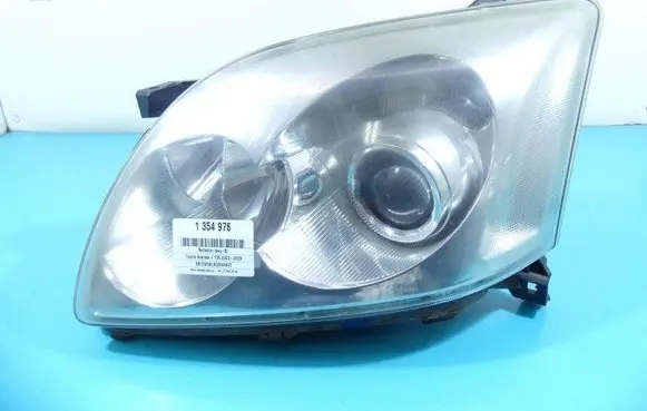 Toyota Avensis T250 Headlight/headlamp IMPRK1354976
