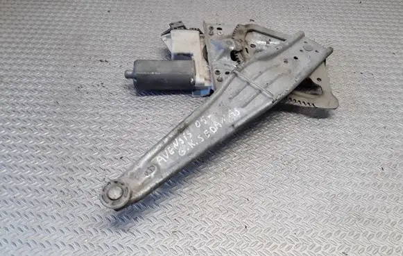Toyota Avensis T250 Rear door window regulator with motor 0130822032