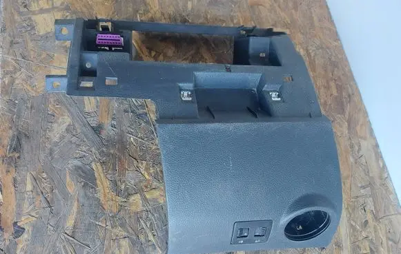 Volkswagen Caddy Dashboard lower bottom trim panel 2K5858365E