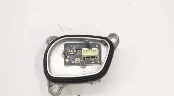 Volkswagen Golf VIII Headlight ballast module Xenon 90157100