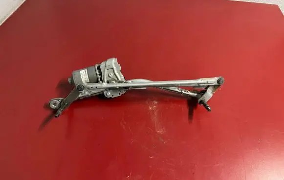 BMW X1 F48 F49 Front wiper linkage and motor 7350658