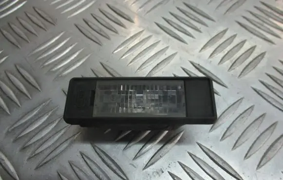 Nissan Primera Number plate light