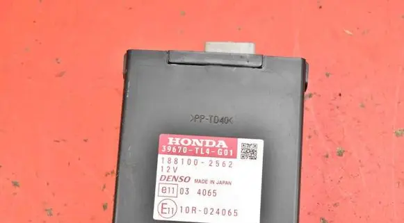 Honda Accord Engine control unit/module ECU 39670-TL4-G01