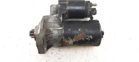 Volkswagen Golf IV Starter motor 0001121006 020911023F