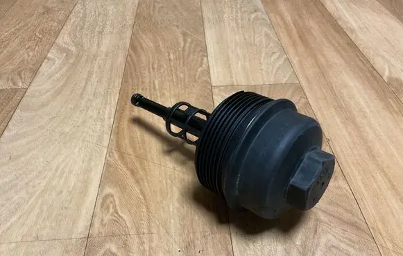 Opel Zafira A Oil filter cover 90571724 6740217989
