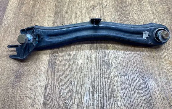 Mercedes-Benz GLE (W166 - C292) Rear control arm A1665460700