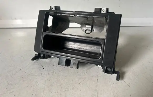 Mercedes-Benz Sprinter W906 Radio/GPS head unit trim A9066890531 N13707