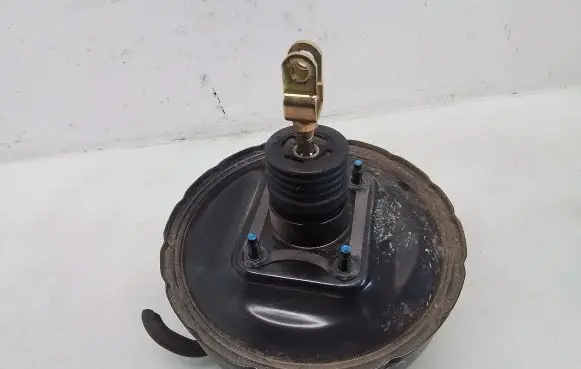 Mitsubishi Pajero Sport I Brake booster 86203401