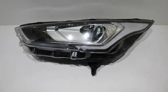 Ford Connect Headlight/headlamp L90152414 KT1B13D155AE