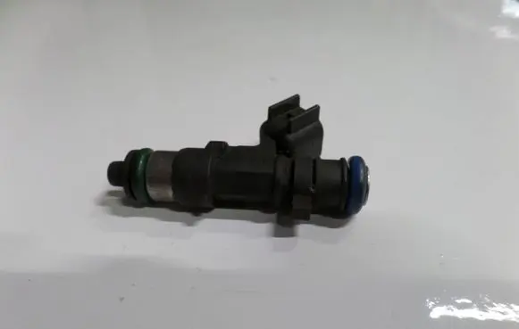 Chrysler 300 - 300C Fuel injector