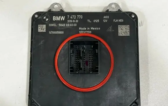 BMW X3 G01 LED ballast control module 7472771