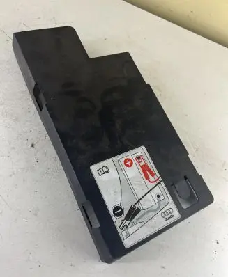 Audi A6 S6 C6 4F Battery box tray cover/lid 4F0915429A