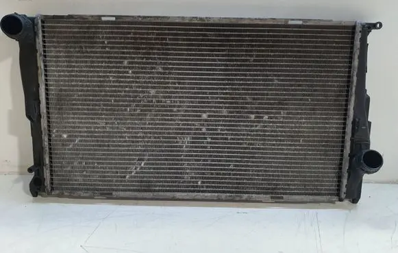 BMW 3 E90 E91 Coolant radiator 4484444