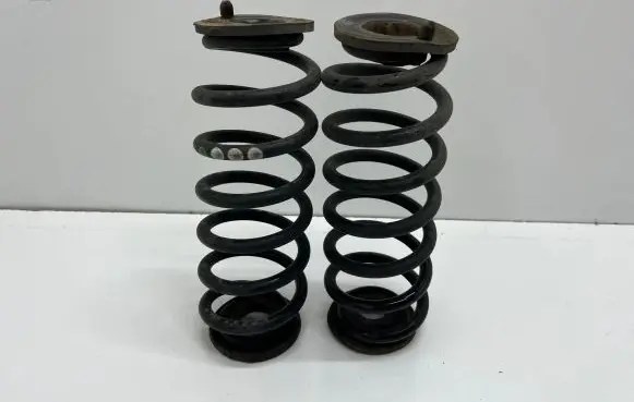 Seat Alhambra (Mk2) Front coil spring rubber mount 1K0512297D