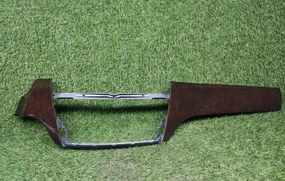 Mercedes-Benz GL X166 Dashboard glove box trim A1666802471