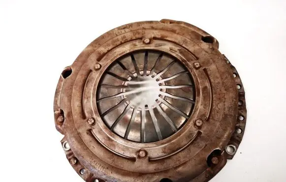 Volkswagen Fox Pressure plate 03d141025b 073082000161