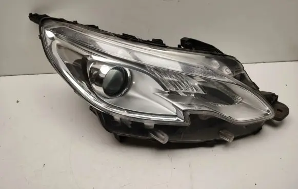 Peugeot 2008 I Headlight/headlamp 9815402980