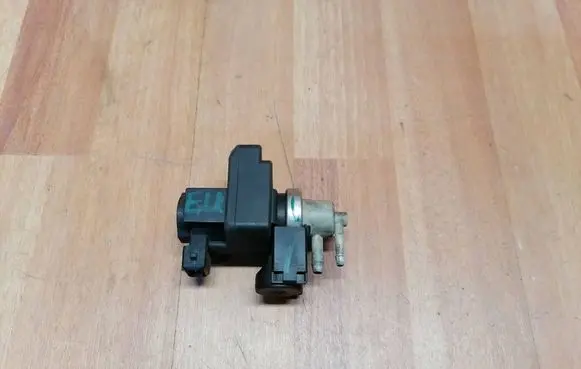 Renault Scenic III - Grand scenic III Turbo solenoid valve 8200412085 72841706