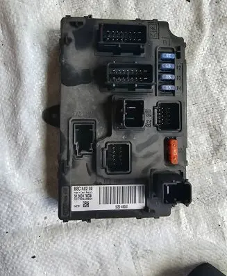 Peugeot 407 Fuse box set S120017003I 04229 BSCA0200