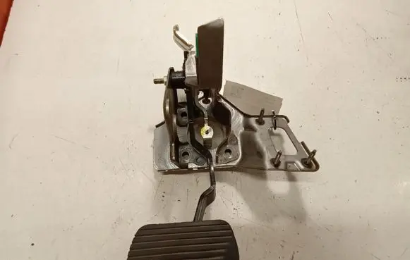Citroen C4 I Picasso Brake pedal 27117H