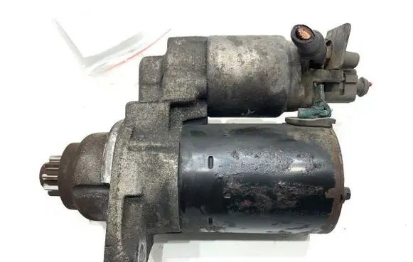 Volkswagen Polo IV 9N3 Starter motor 0001120406