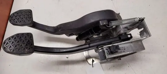 BMW 3 E90 E91 Pedal assembly 35316762250 67871110