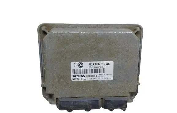 Volkswagen Golf IV Engine control unit/module 06A906019AK-KASACJ 06A906019AK