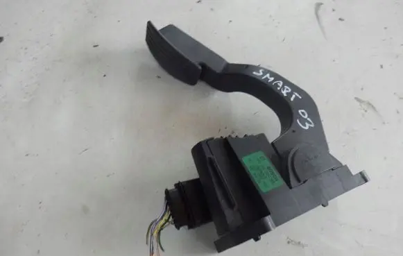 Smart ForTwo I Accelerator throttle pedal 0280752226