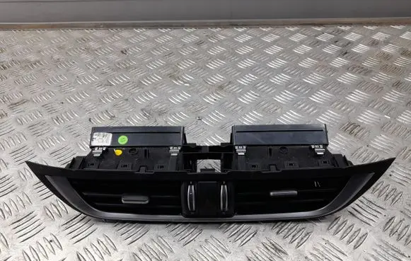 Alfa Romeo Stelvio Dash center air vent grill 1561160970