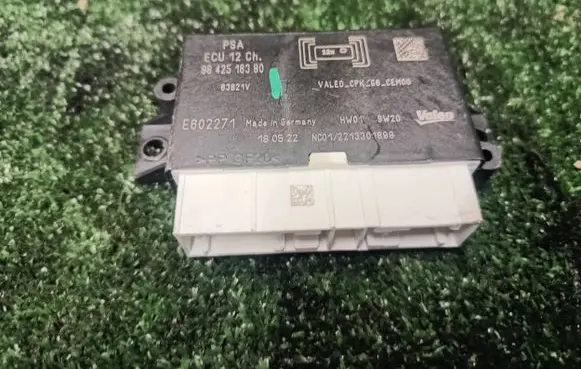 Opel Mokka B Parking PDC control unit/module 9842516380