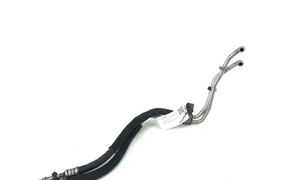 Chrysler Pacifica Gearbox oil cooler pipe/hose P68217330AB