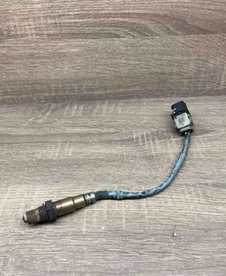 Audi A8 S8 D3 4E Lambda probe sensor 07L906262 0258017153