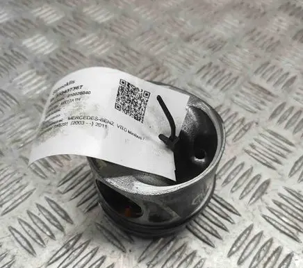 Mercedes-Benz Vito Viano W639 Piston 