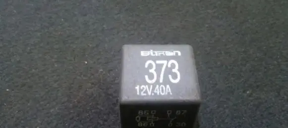 Audi A3 S3 8L Other relay 8d0951253a 373