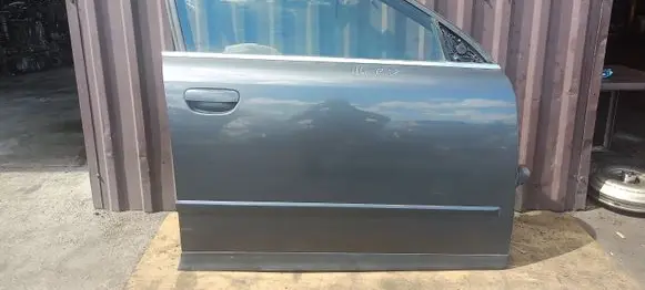 Audi A4 S4 B7 8E 8H Front door